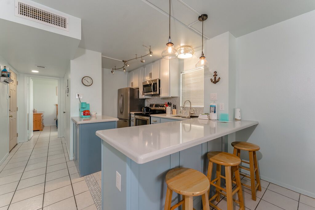 Gulfview I - 2 Bedroom 1 Bath, Great Pool, Easy Beach Access