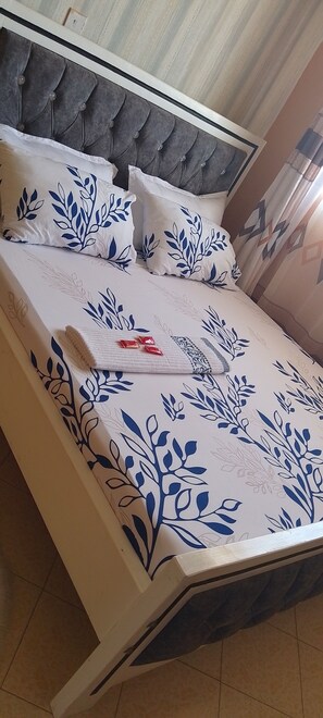 2 bedrooms, WiFi, bed sheets
