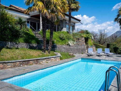 Carina Lakeview by Interhome