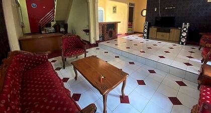 Hotel O Pahlawan Udyana Syariah