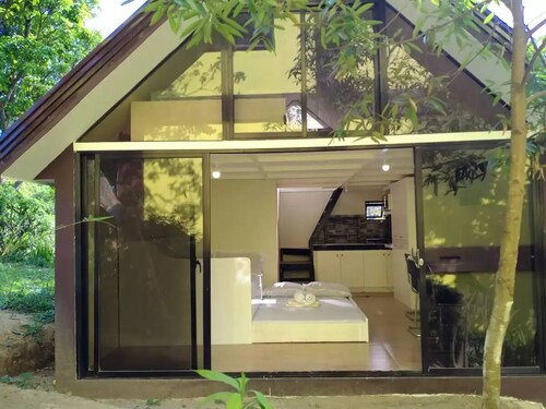 Tiny BigHouse @ Tagaytay many amenities swim etc