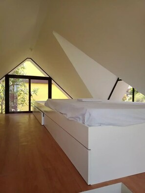 2 bedrooms, WiFi - Tiny BigHouse @ Tagaytay many amenities swim etc (Tagaytay)