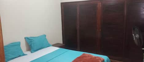 Egyptian cotton sheets, premium bedding, down duvets, minibar