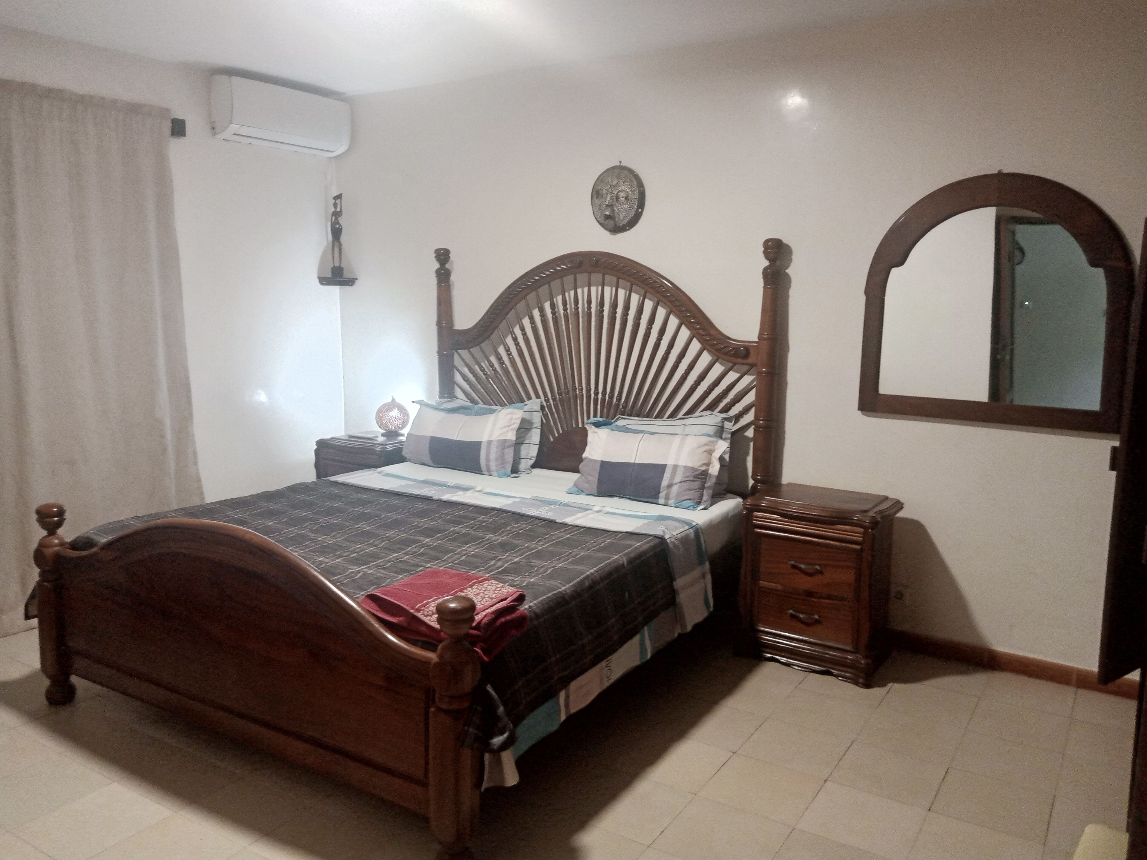 经典开间 | 埃及棉床单、高档床上用品、羽绒被、迷你吧