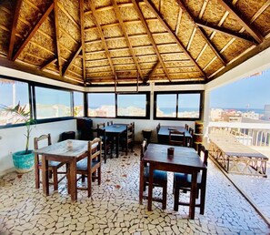 Terrace/patio - Residence Hotel Kakatar (Dakar)