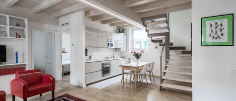 Apartment | 3 Schlafzimmer, schallisolierte Zimmer