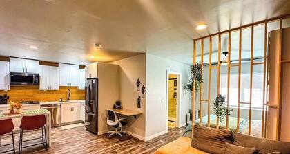 Double Queen Studio*FullKitchen*75"TV*W/D*Rainfall