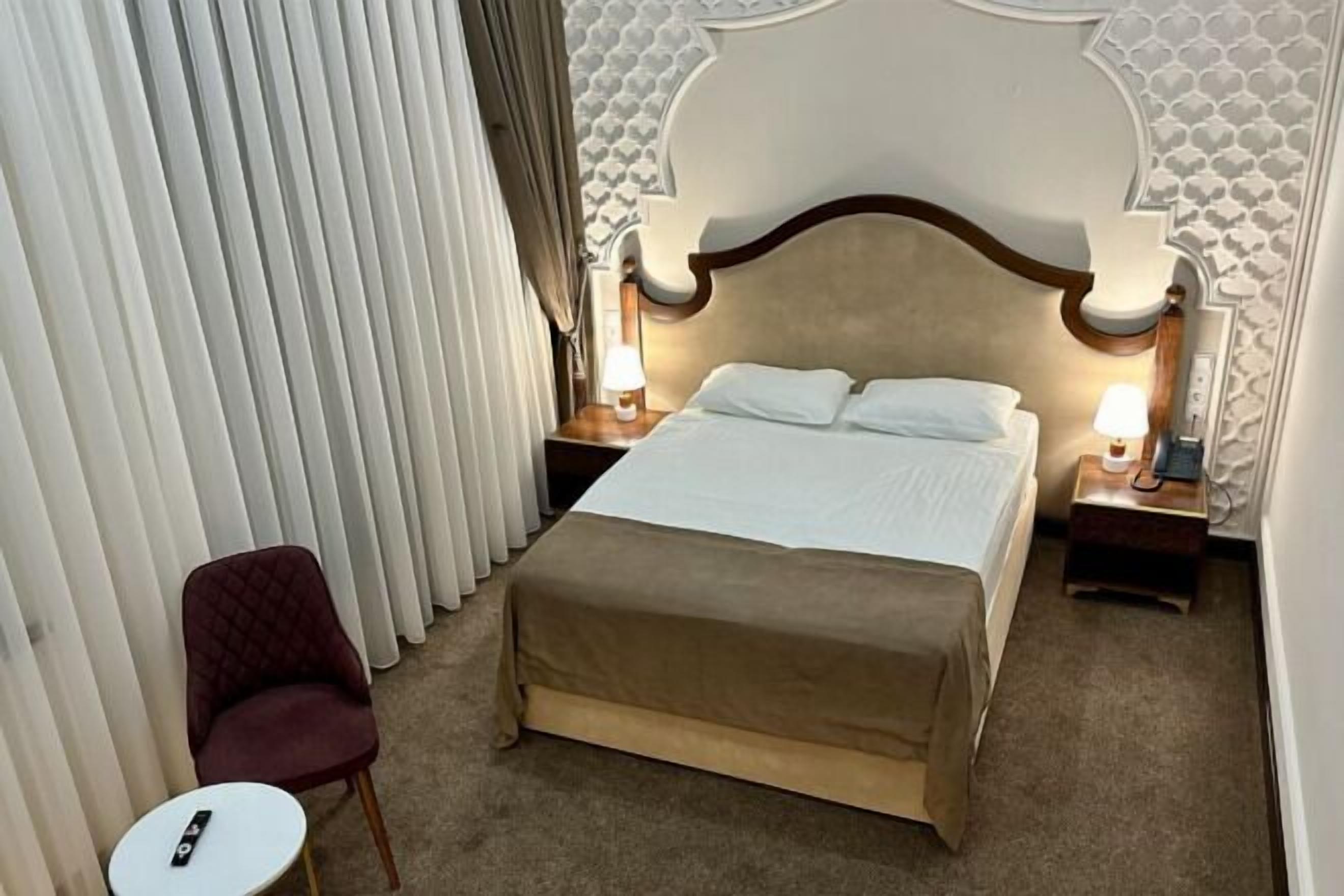 笔记本电脑工作区、隔音、免费 WiFi