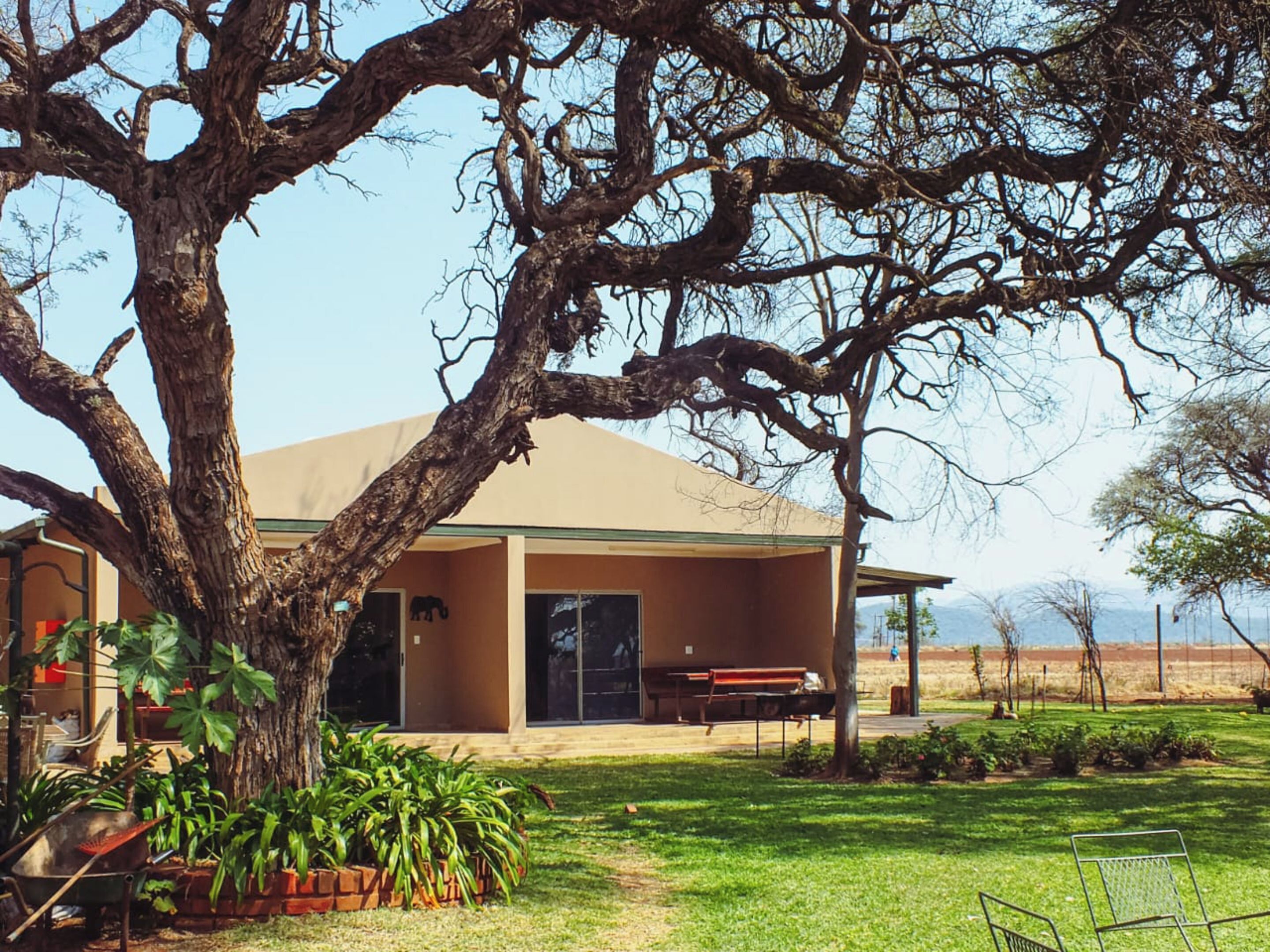 Dobbeltværelse (Rhino) | Individuelt design, skrivebord, arbejdsområde til bærbare computere