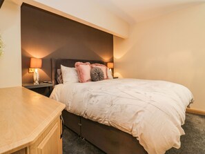 3 chambres, décor unique, ameublement unique, accès au Wi-Fi (inclus)