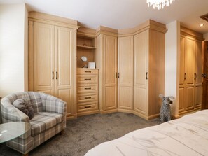 3 bedrooms, individually decorated, individually furnished, free WiFi - The Anvil (Broughton in Furness)