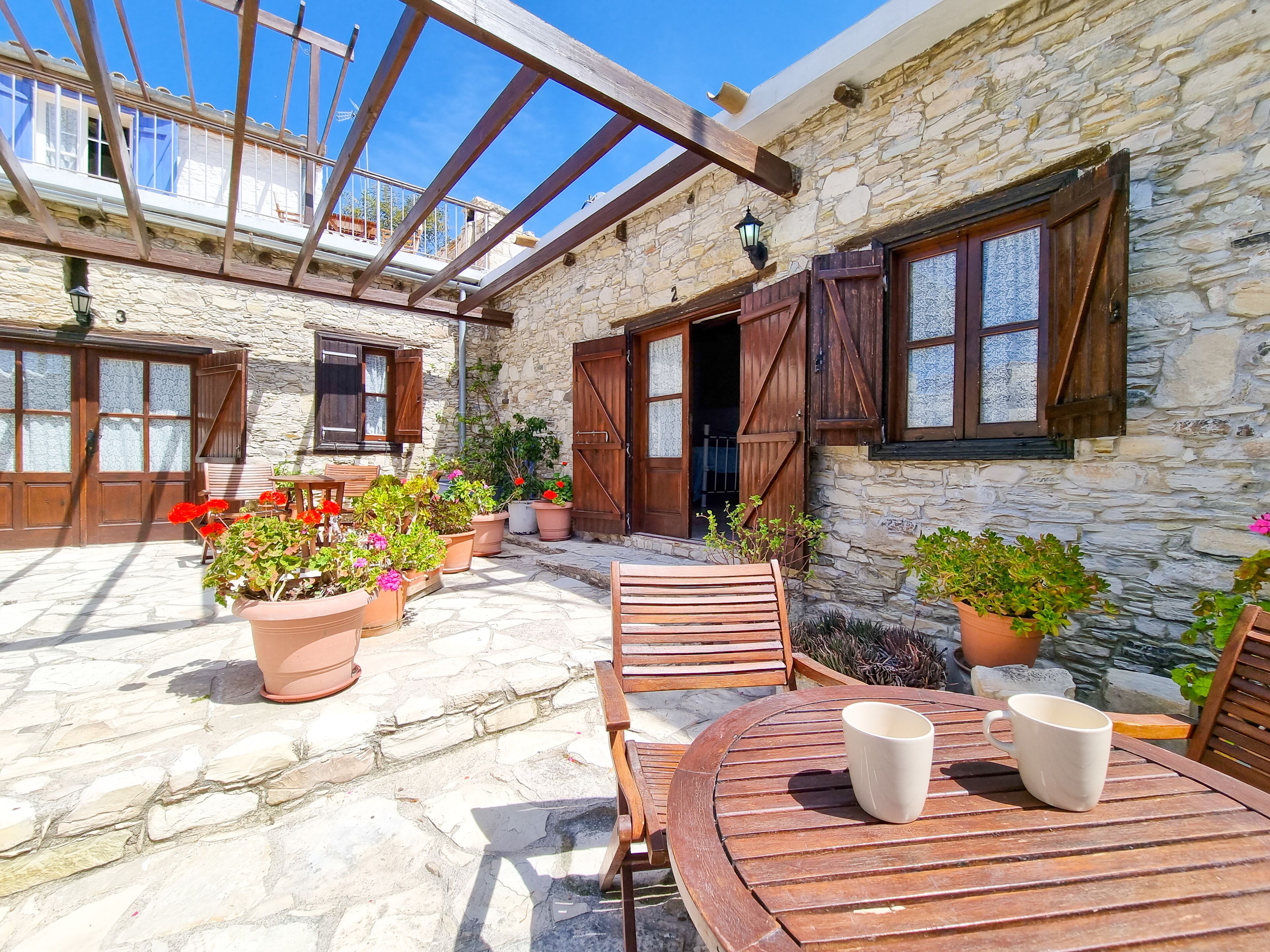 Standard Studio | Terrace/patio