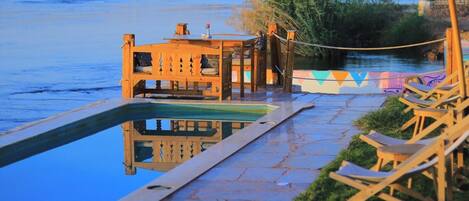 Outdoor pool, sun loungers