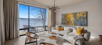 Lakefront House! 2 Large Decks + Private Yard