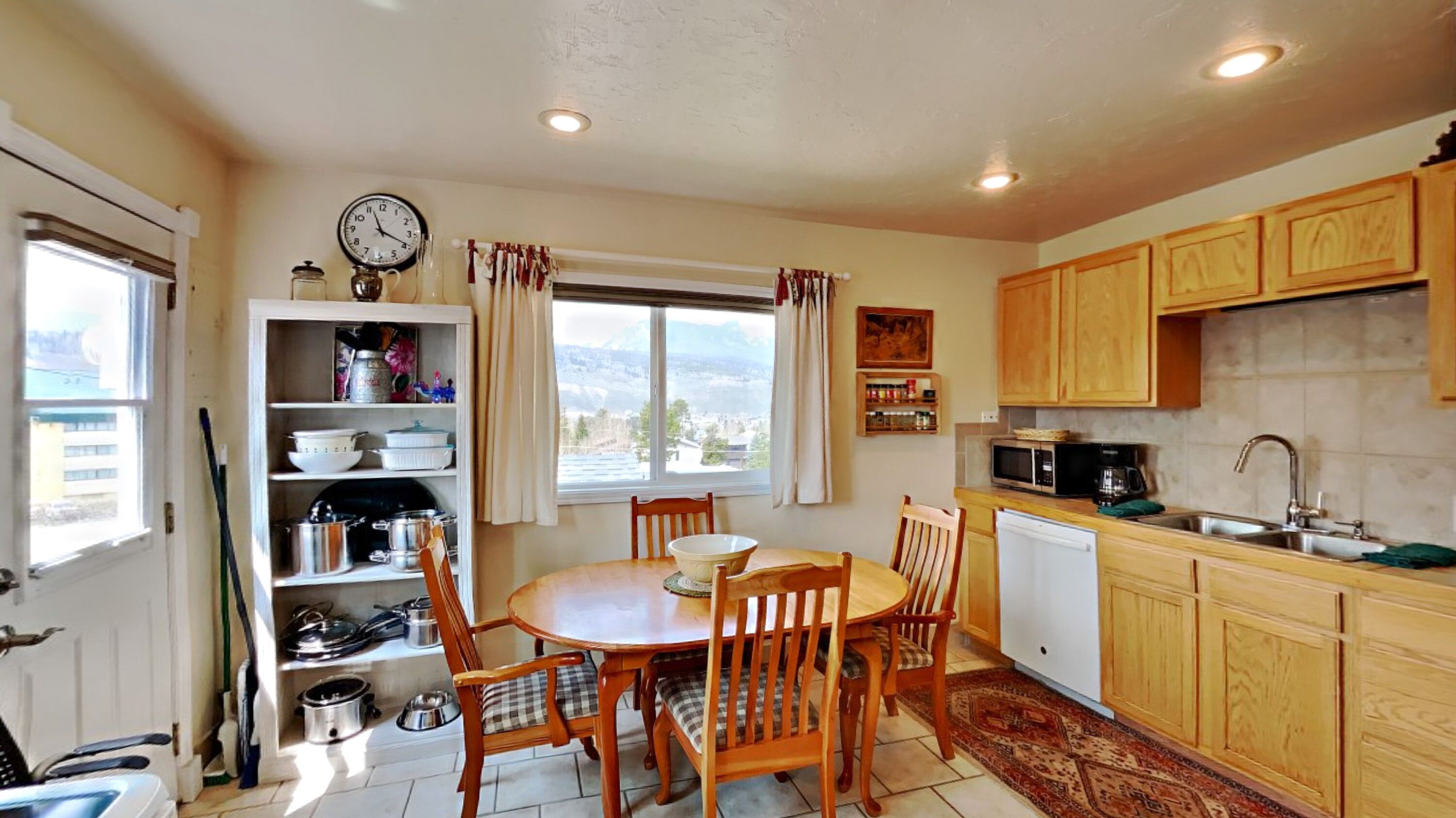 Cozy country-style home, relaxing views off the deck, and dog friendly!