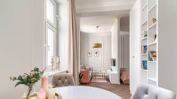 Apartment | 1 bedroom, iron/ironing board, cribs/infant beds, free WiFi