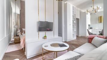 Apartment | 1 bedroom, iron/ironing board, cots/infant beds, free WiFi