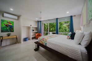 4 bedrooms, free WiFi, bed sheets - Newly Renovated Jungle-to-Ocean View Villa + Concierge—Manuel Antonio, Sleeps 10 (Manuel Antonio)