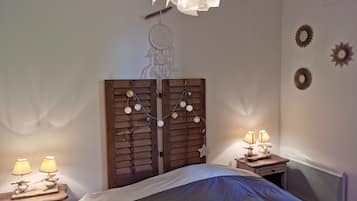 1 chambre, fer et planche Ă repasser, Wi-Fi, draps fournis