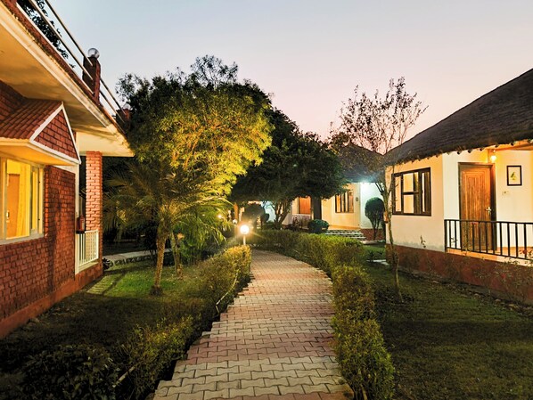 Front of property – evening/night - Vanasthali Jungle Resort Jim Corbett (Ramnagar)
