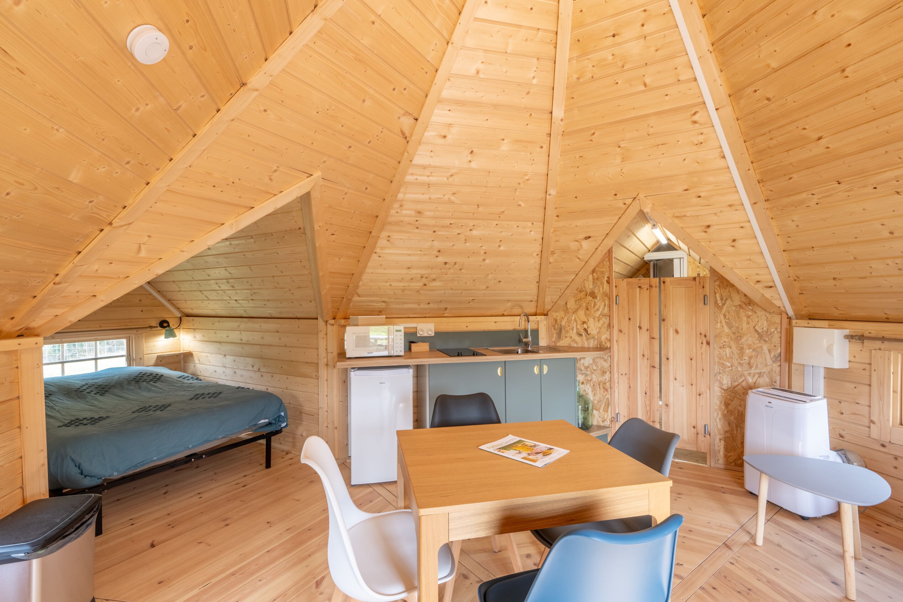 1 bedroom, travel crib, WiFi (free), bed sheets