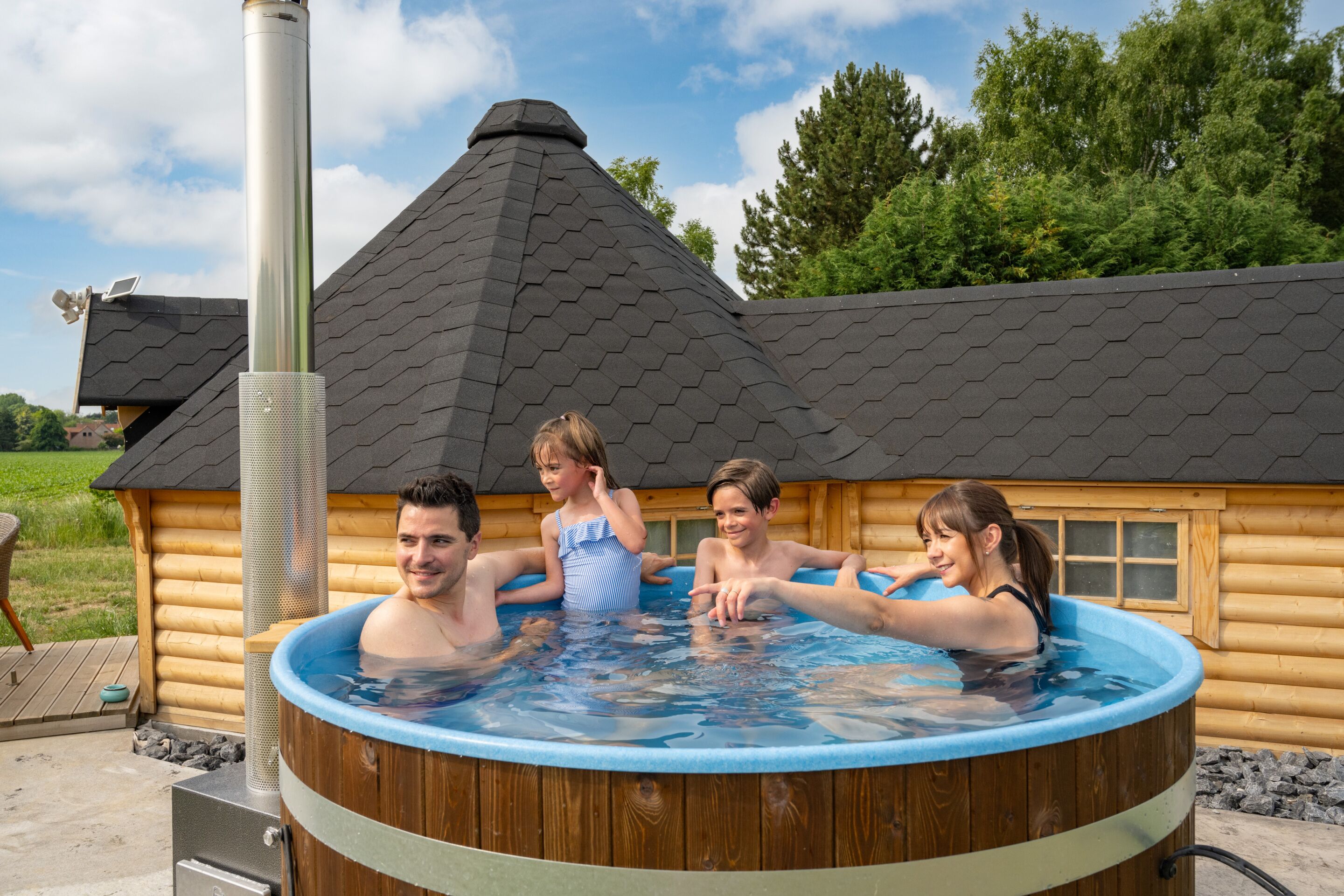 Bain à remous extérieur
