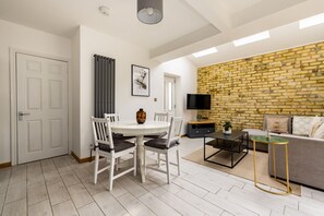 Interior - 2 Bed Garden Flat in Balham (London)