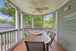 Outdoor dining - Steps to Atlantic Ocean and Currents Water Park located in a gated community. (Myrtle Beach)