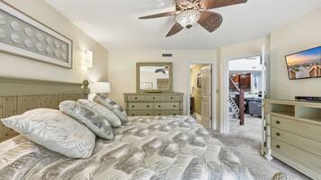 4 bedrooms, desk, iron/ironing board, free WiFi