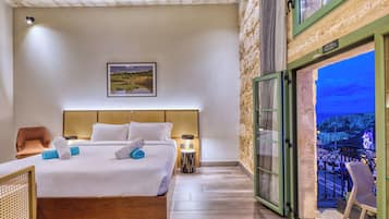 Deluxe-Doppelzimmer | Hochwertige Bettwaren, Minibar, Zimmersafe, individuell dekoriert