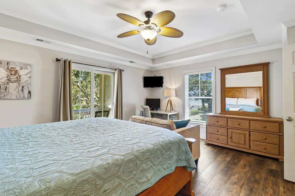6 bedrooms, iron/ironing board, free WiFi, bed sheets
