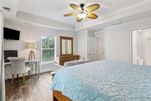 6 bedrooms, iron/ironing board, free WiFi, bed sheets
