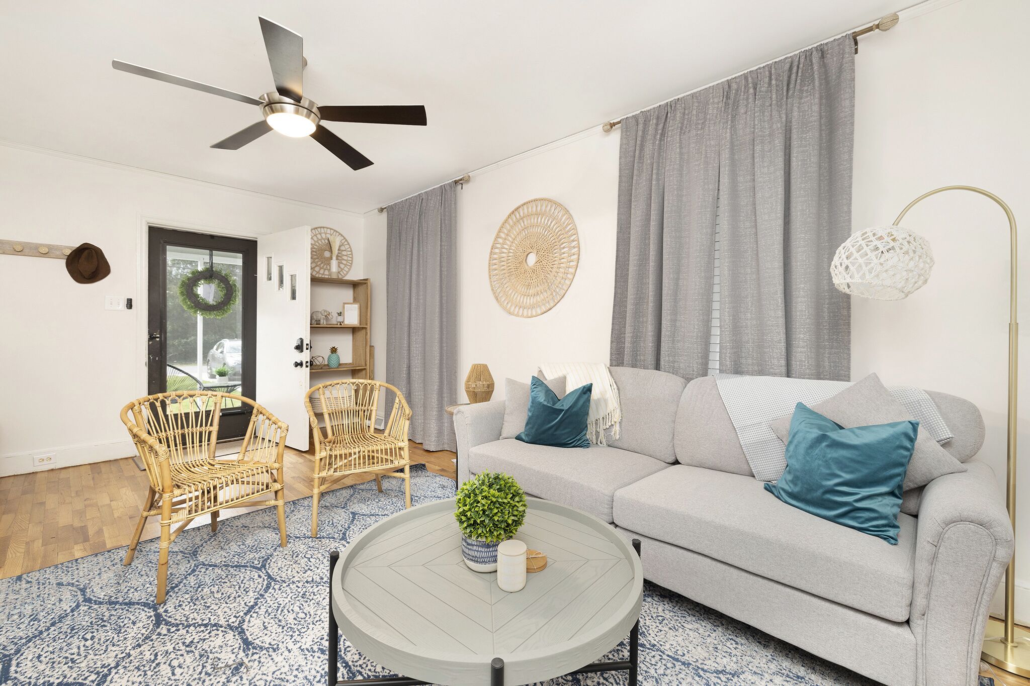 Rock Hill Family Bohemian Bungalow | Outdoor Living | Sleeps 12! | Dog friendly!