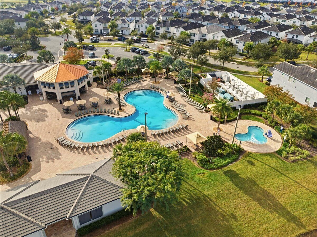 Piscine couverte, piscine chauffée