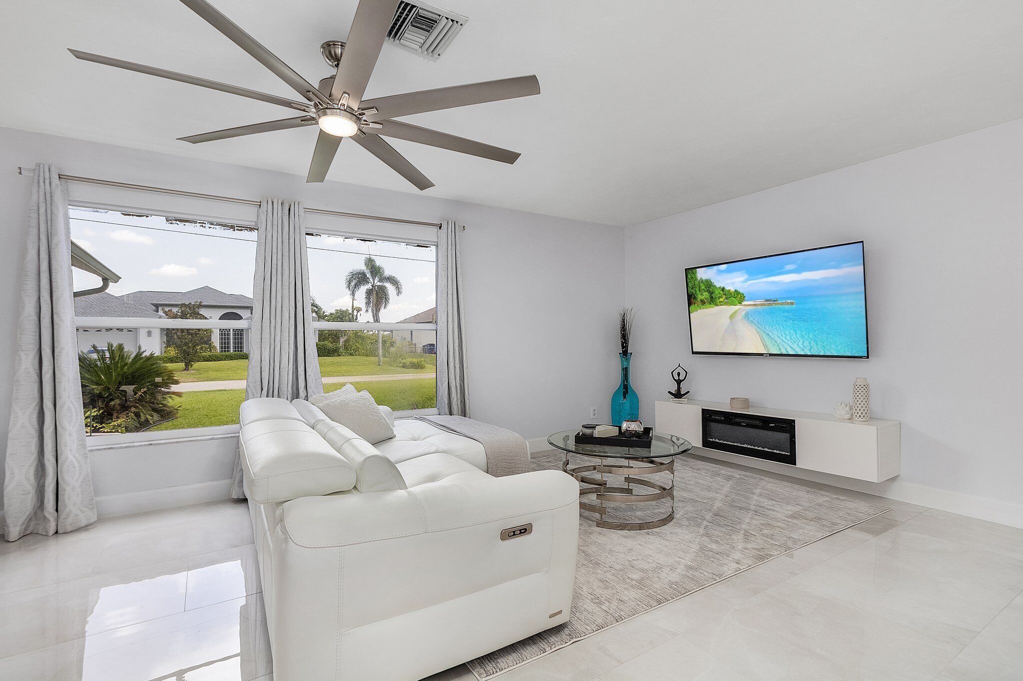 TV connectée, cheminée