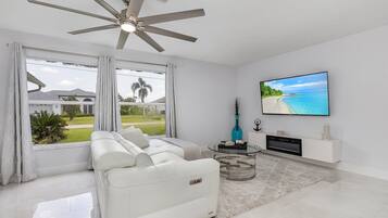 TV connectée, cheminée