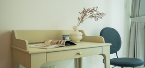 1 bedroom, in-room safe, iron/ironing board, free WiFi