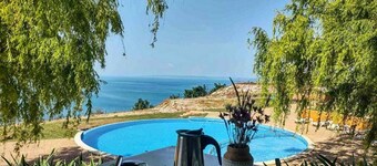 July Morning Seaside Resort