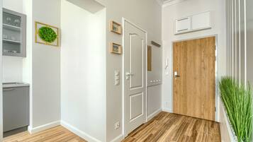 Comfort-Apartment | 1 Schlafzimmer, Bügeleisen/Bügelbrett, kostenloses WLAN, Bettwäsche