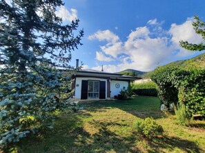 Exterior - Cottage with large garden, beautiful medieval villages a few km!Pets allowed (Sezze)