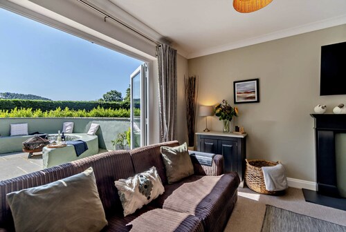 WILLOW LODGE - Wolfscastle