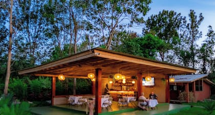 Shose Farmhouse Chalets & Campsite