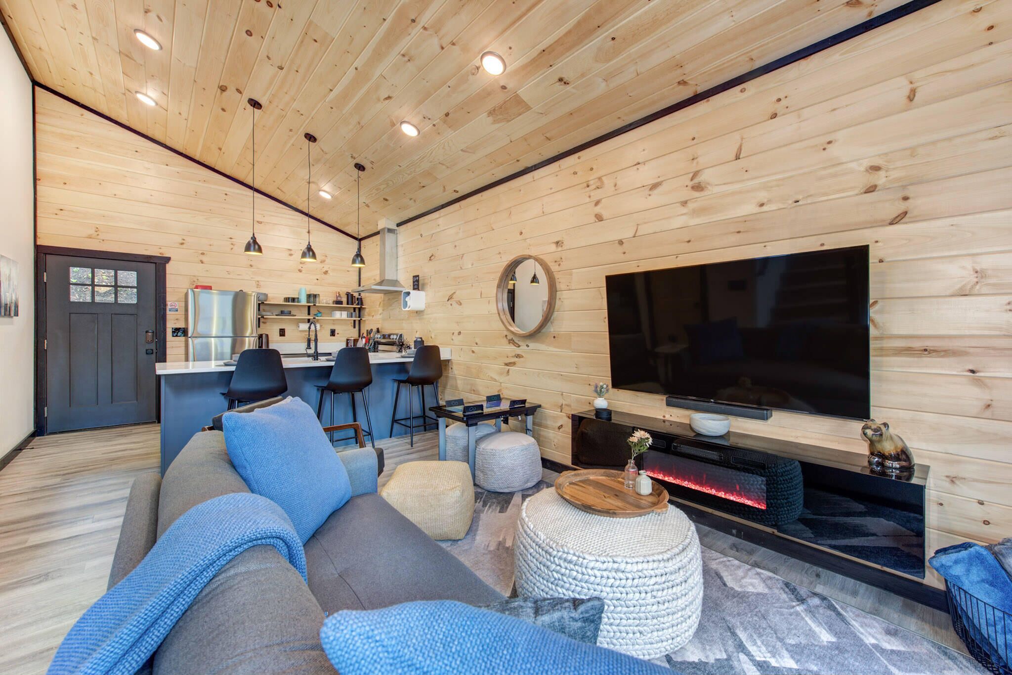 Mountain Cabin Retreat w/ Hot Tub, Fire Pits & BBQ