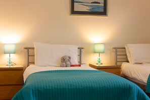 4 Schlafzimmer, Bügeleisen/Bügelbrett, Reisekinderbett, kostenloses WLAN