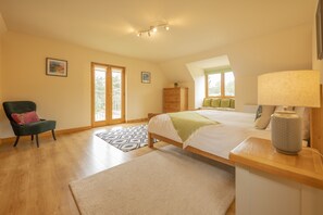 3 bedrooms, iron/ironing board, travel cot, free WiFi