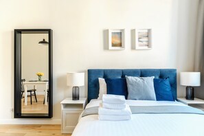 Standard Studio | Premium bedding, free cots/infant beds, free WiFi, bed sheets - Rynek 10 Apartments (Lublin)