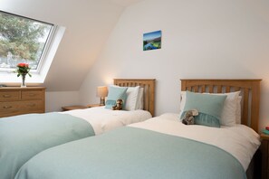 3 chambres, fer et planche à repasser, lit parapluie, Wi-Fi gratuit