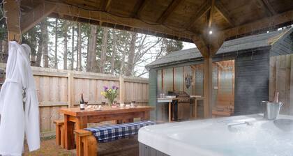 Sleeps 12 in 6 double bedrooms all en-suite