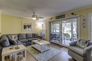 Smart TV - Sunset Rentals- 20 Cottages (Hilton Head Island)