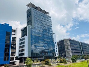 المنشأة من الخارج